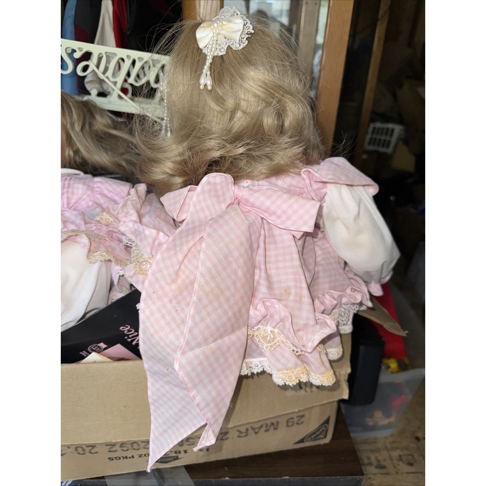Vintage Fayzah Spanos Sitting Vinyl Doll LE #152/2yrs 28 in 1992 RARE - Picture 10 of 14